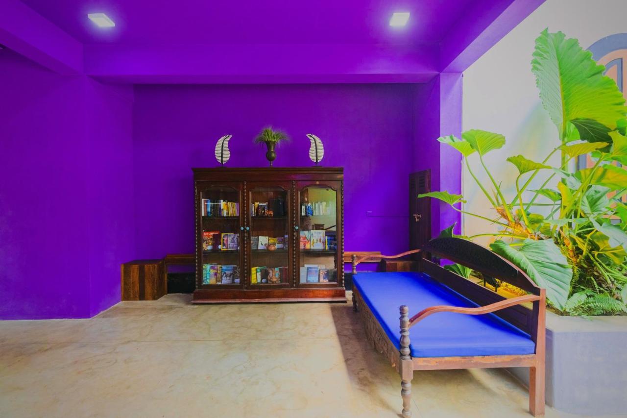 Waterland Hotel Negombo Buitenkant foto