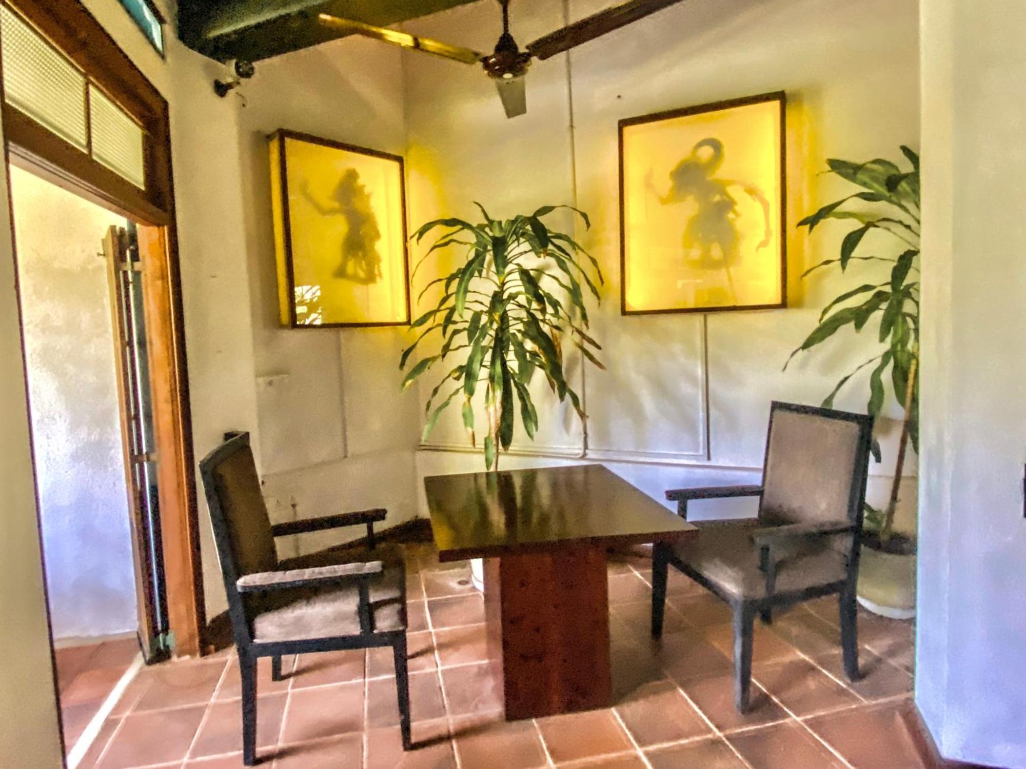Waterland Hotel Negombo Buitenkant foto