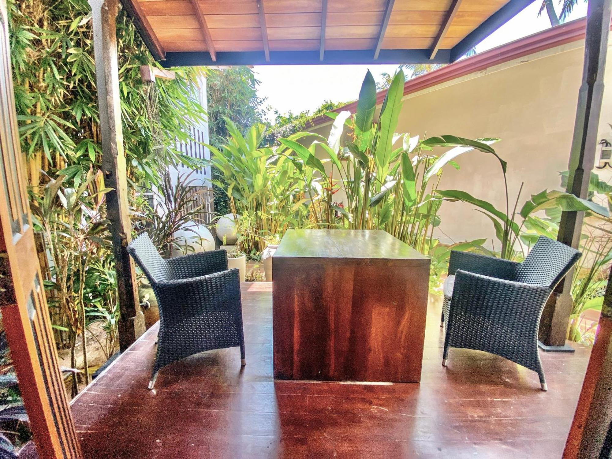 Waterland Hotel Negombo Buitenkant foto