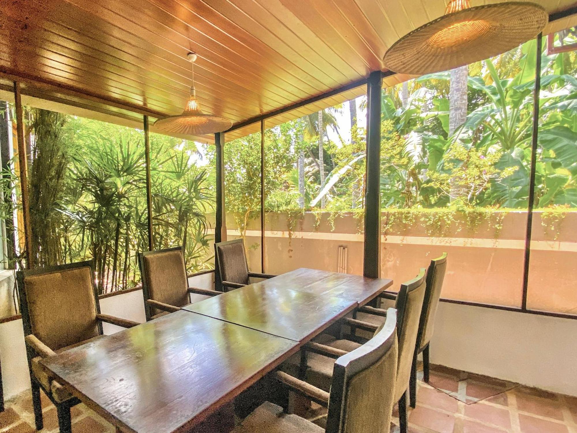Waterland Hotel Negombo Buitenkant foto